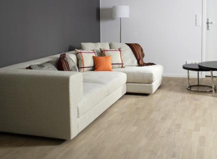 Паркетная доска Farecom Дуб Монако трехполосный состаренный