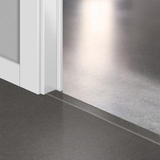 Порог Quick Step Incizo ПВХ QSVINCP 40138 Минеральная крошка серая