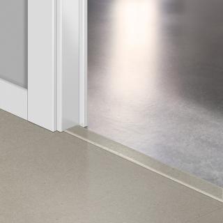 Порог Quick Step Incizo ПВХ QSVINCP 40137 Минеральная крошка песочная