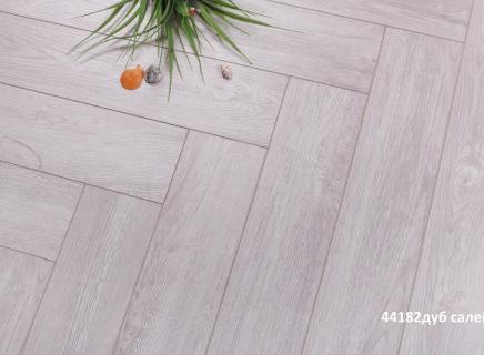 Ламинат Kronparket Herringbone Дуб салей 44182 под ёлочку