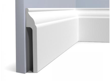 Плинтус Hiwood B150