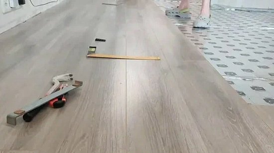 Укладка ламината единым контуром