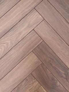 Ламинат FLOORaHOUSE Ёлочкой 10 мм Дуб Karatau K779